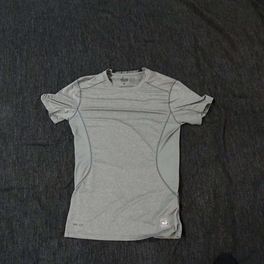 Nike DRI-FIT Tee